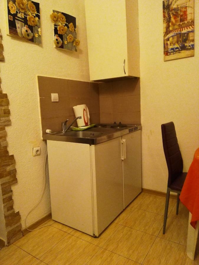 Rooms And Apartments Milana Bar Exterior foto